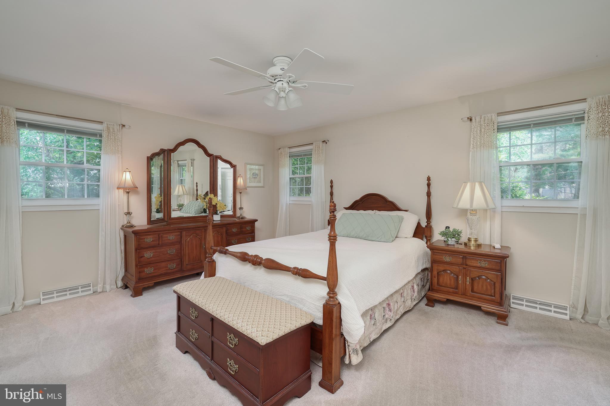 QUEENS GRANT - Residential