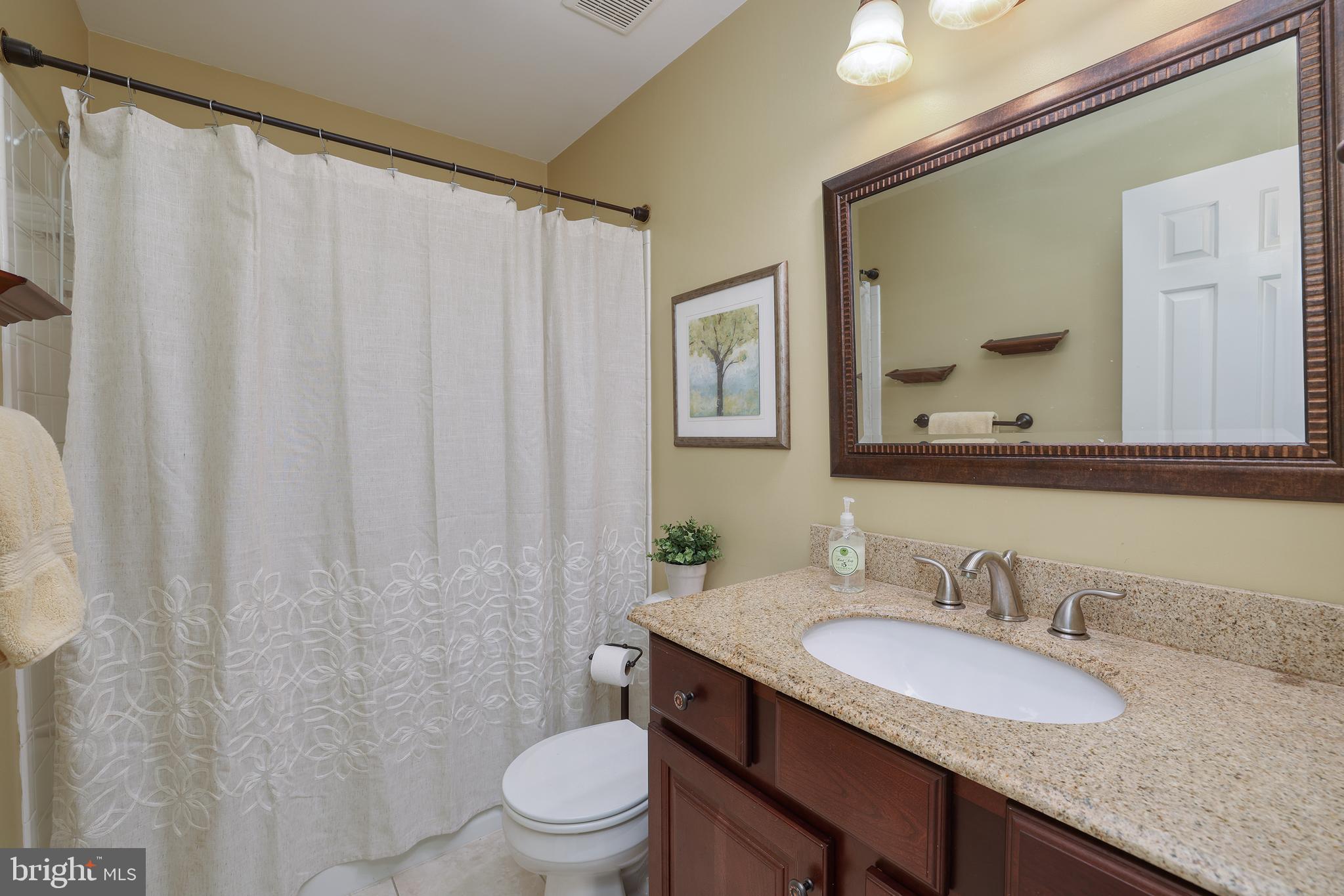 QUEENS GRANT - Residential