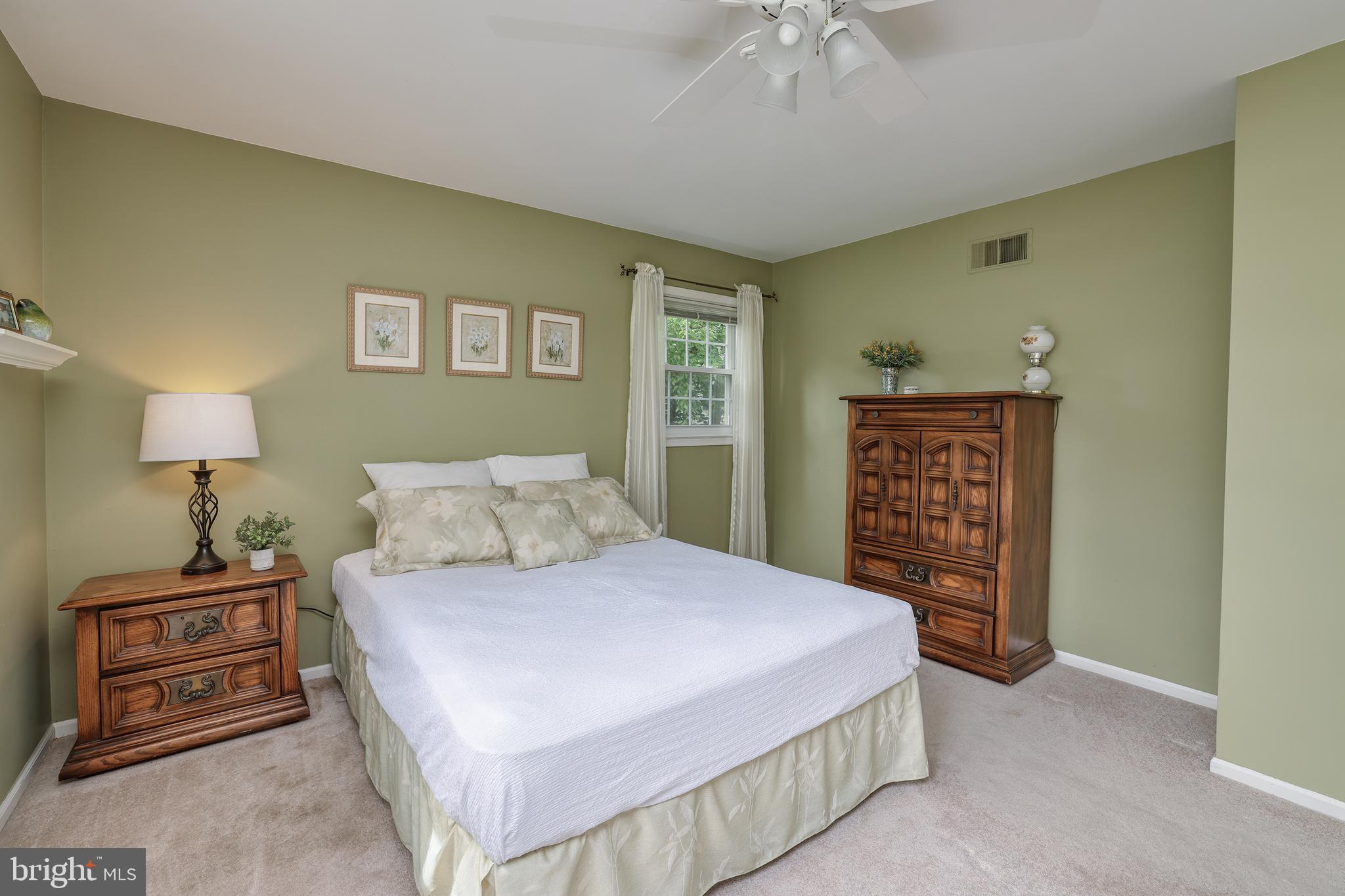 QUEENS GRANT - Residential