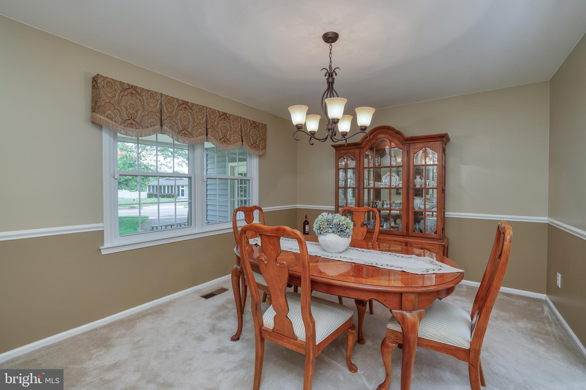 QUEENS GRANT - Residential