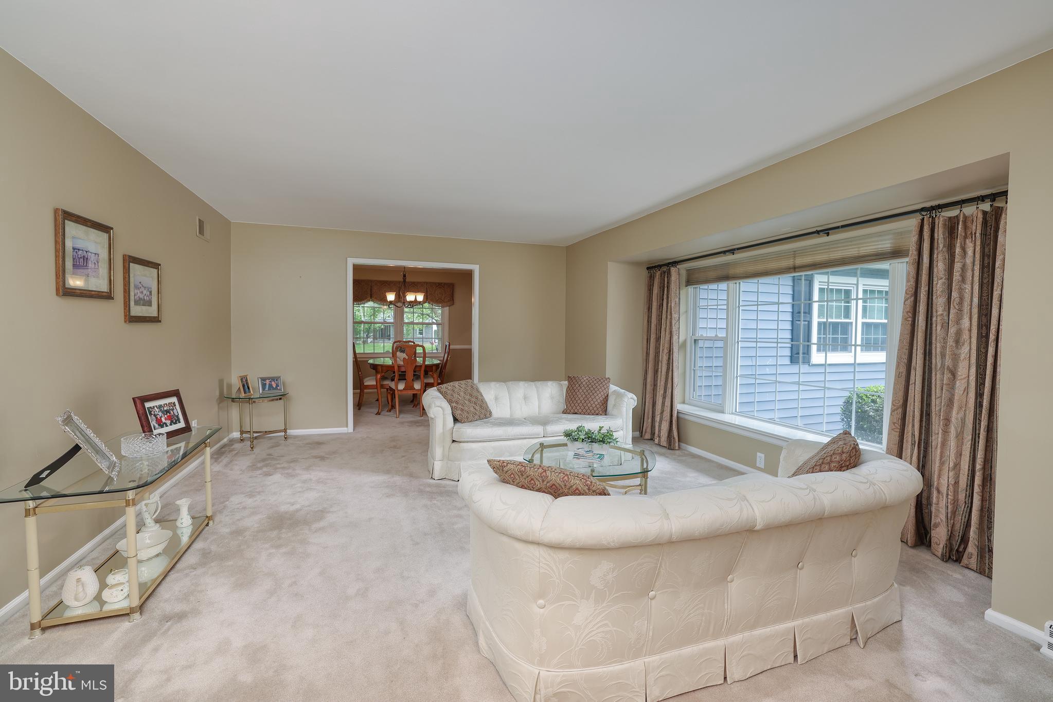 QUEENS GRANT - Residential