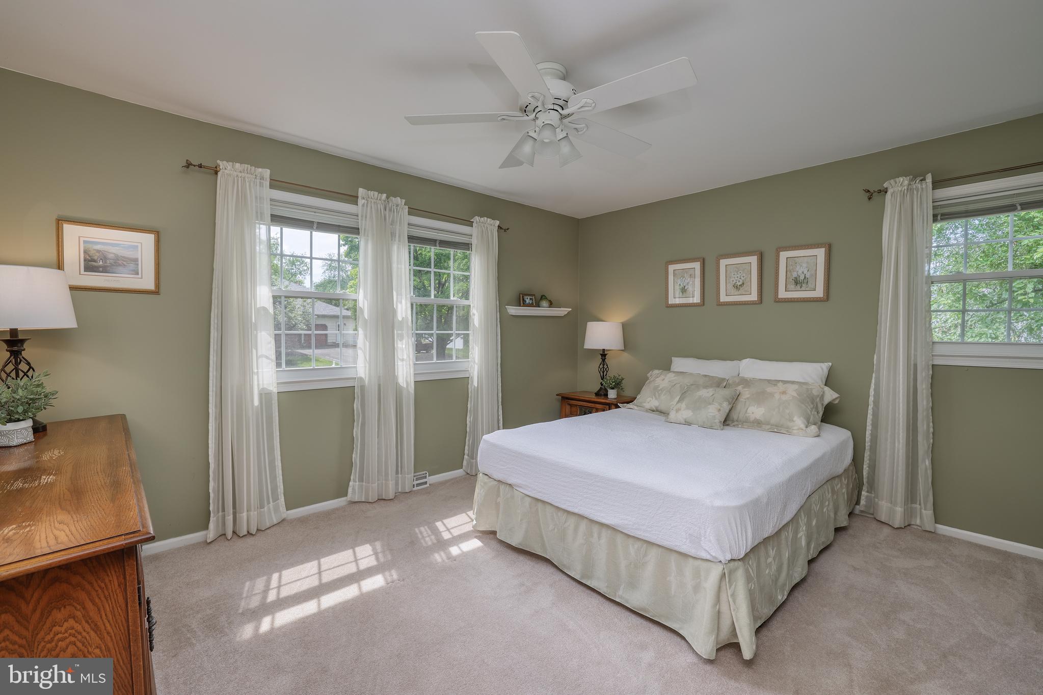 QUEENS GRANT - Residential