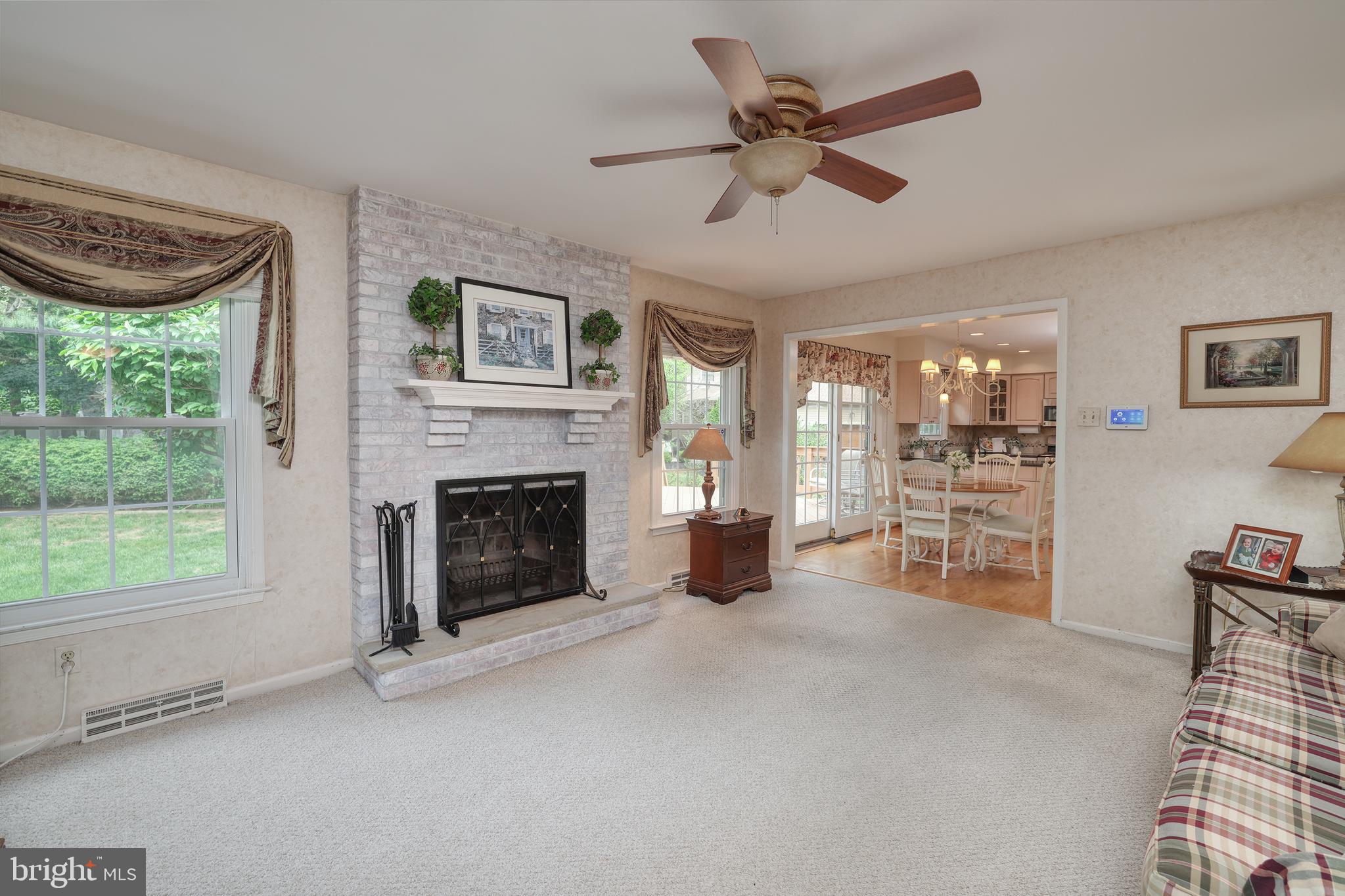 QUEENS GRANT - Residential