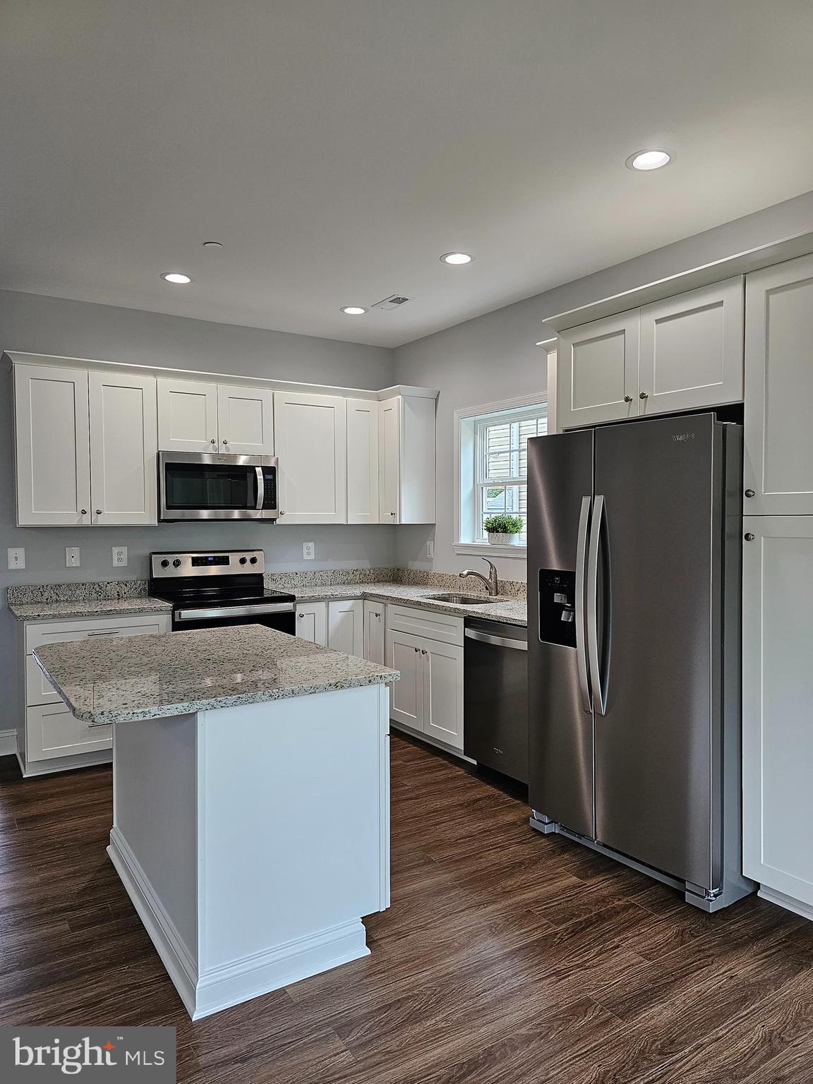 PINE WHIFF BEACH - Residential