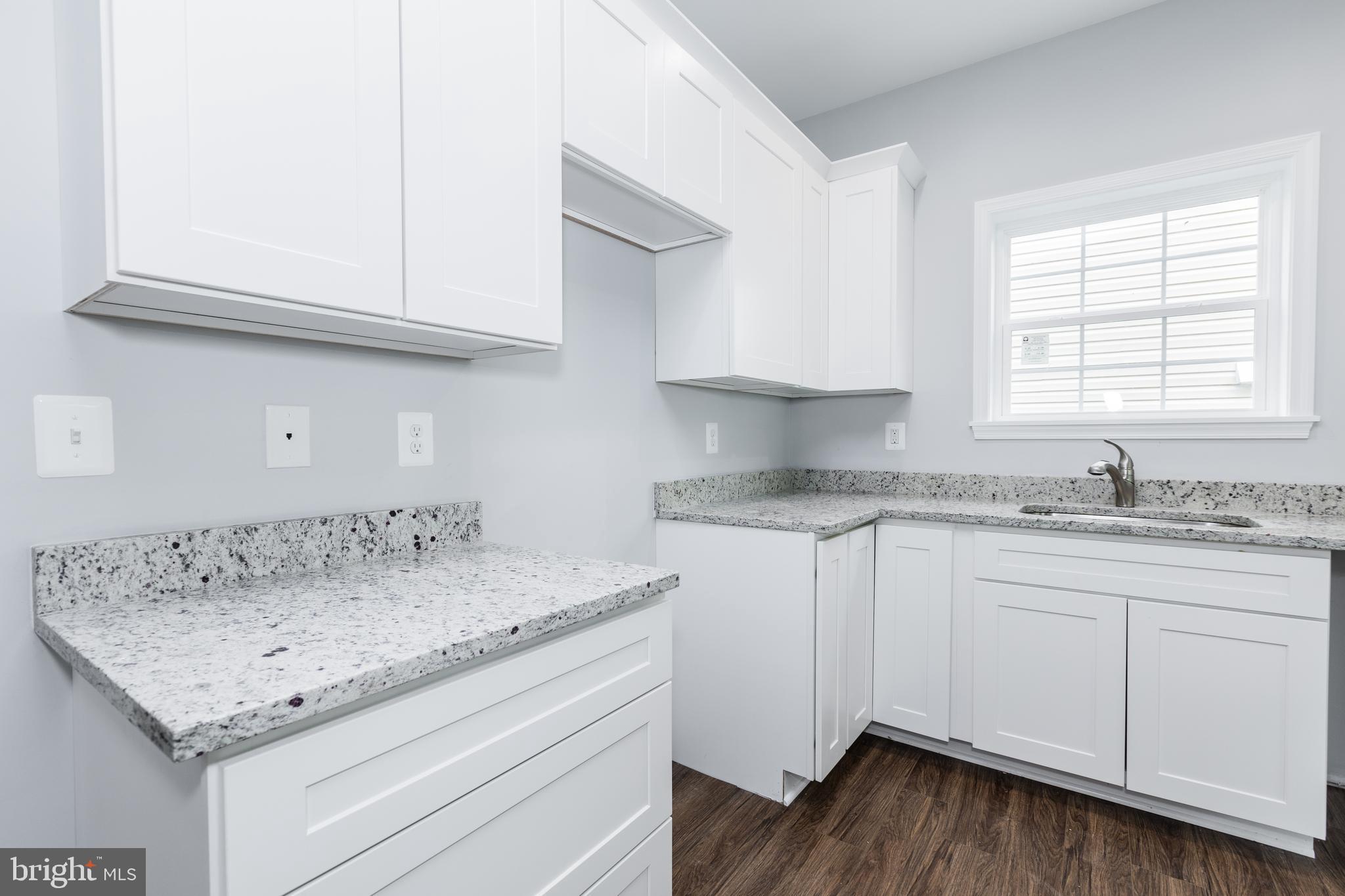 PINE WHIFF BEACH - Residential