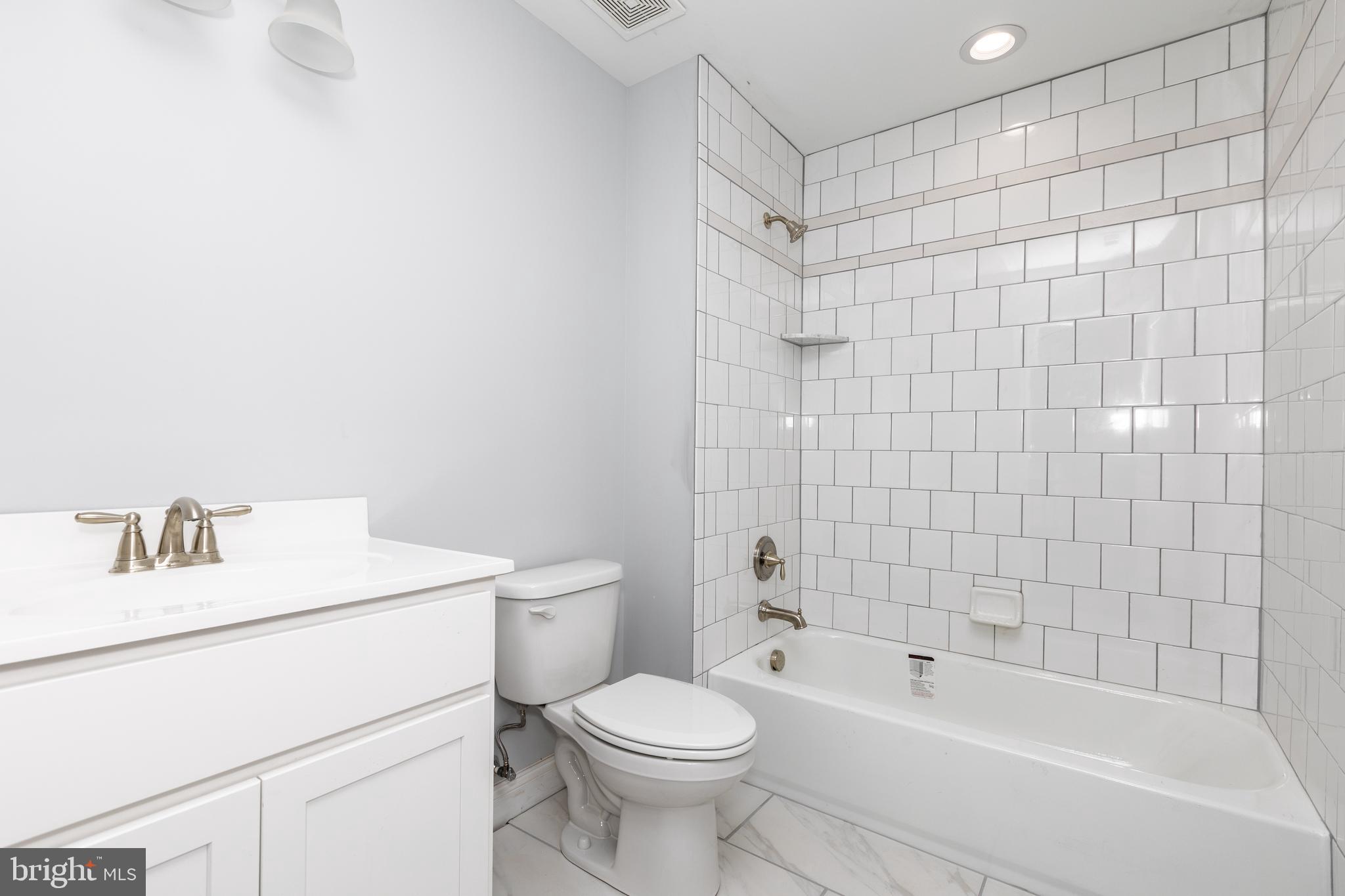 PINE WHIFF BEACH - Residential