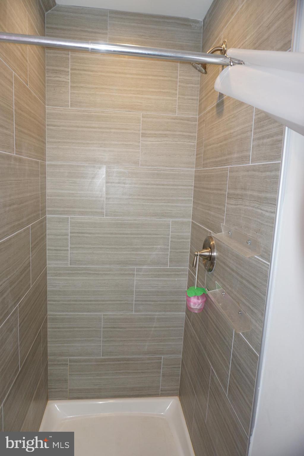 MILTON'S LANDING - Residential