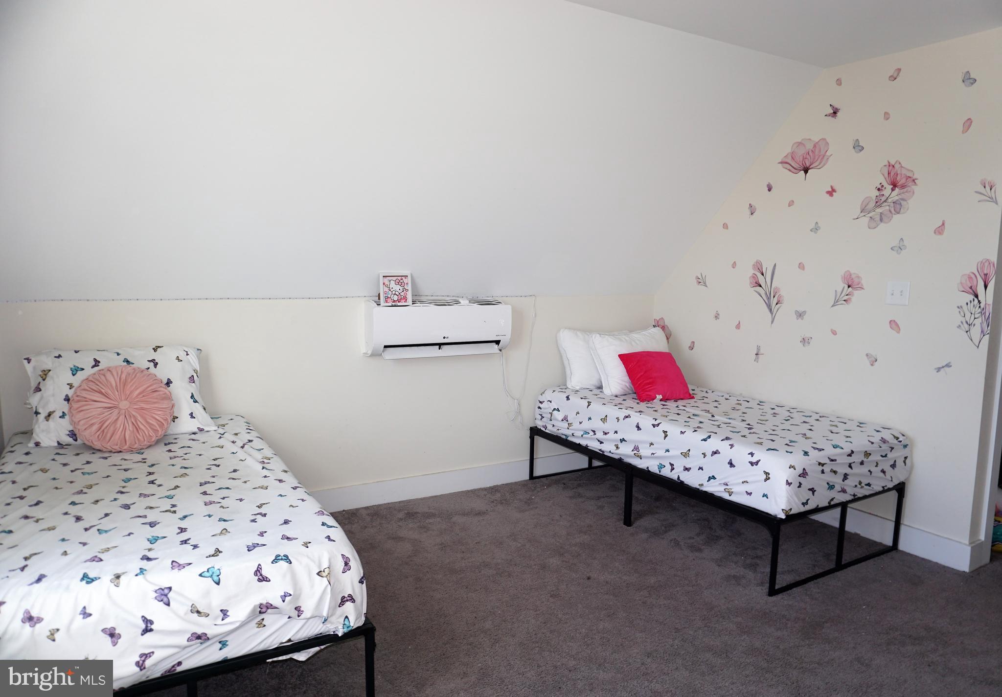 MILTON'S LANDING - Residential