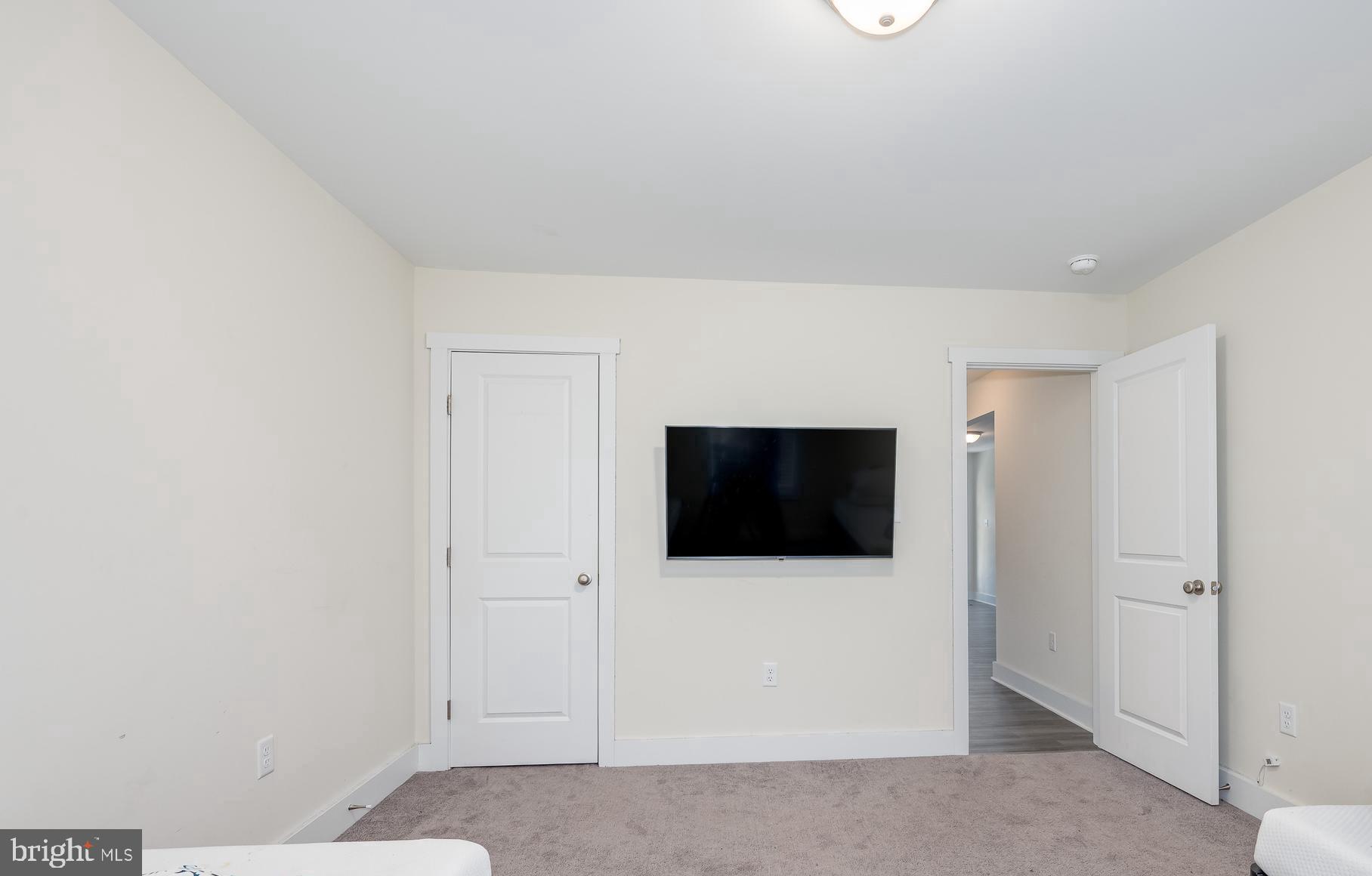 MILTON'S LANDING - Residential