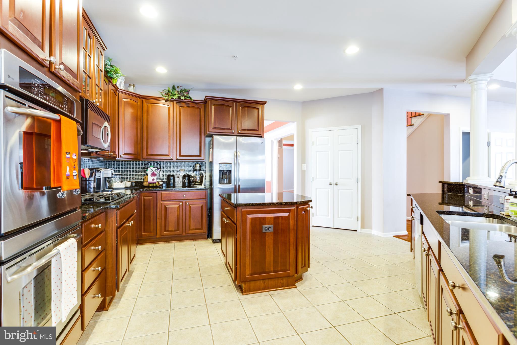 CHARLES CROSSING - Residential