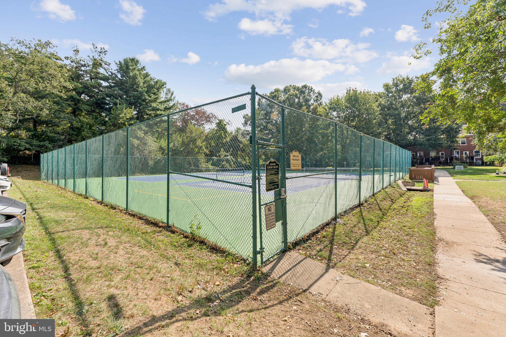 ARLINGTON VILLAGE - Residential