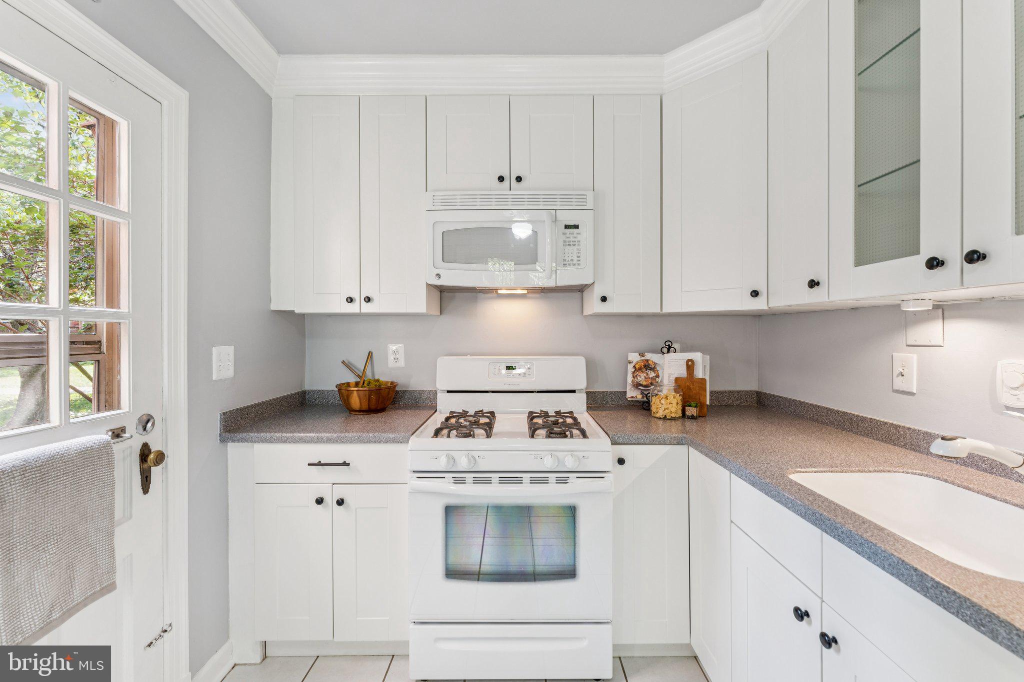 ARLINGTON VILLAGE - Residential