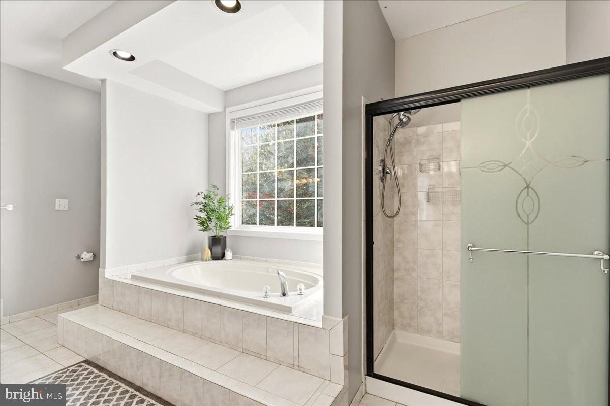 TANTALLON HILLS - Residential