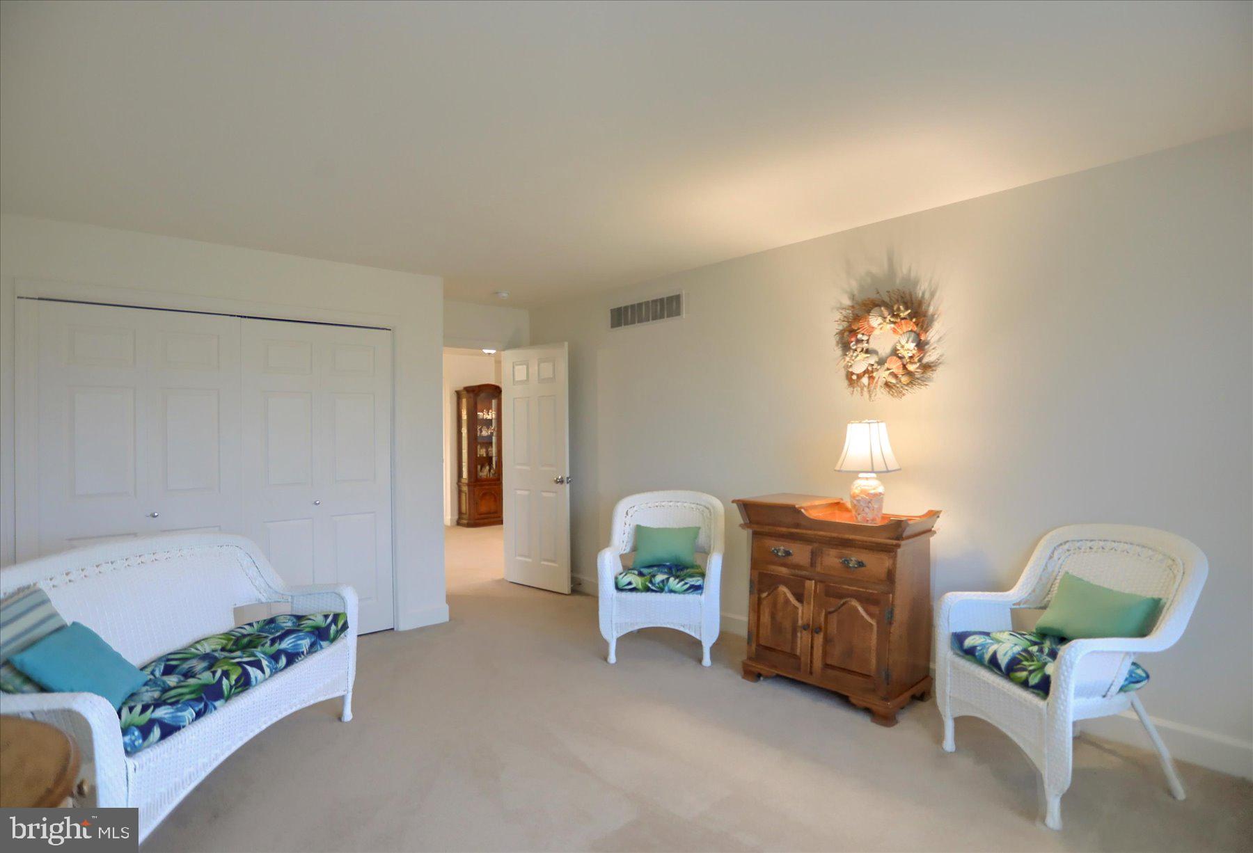 GLENBROOK - Residential