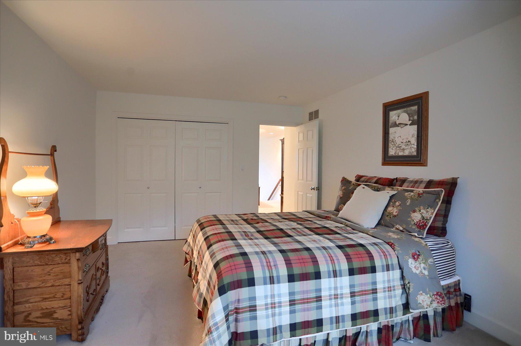 GLENBROOK - Residential