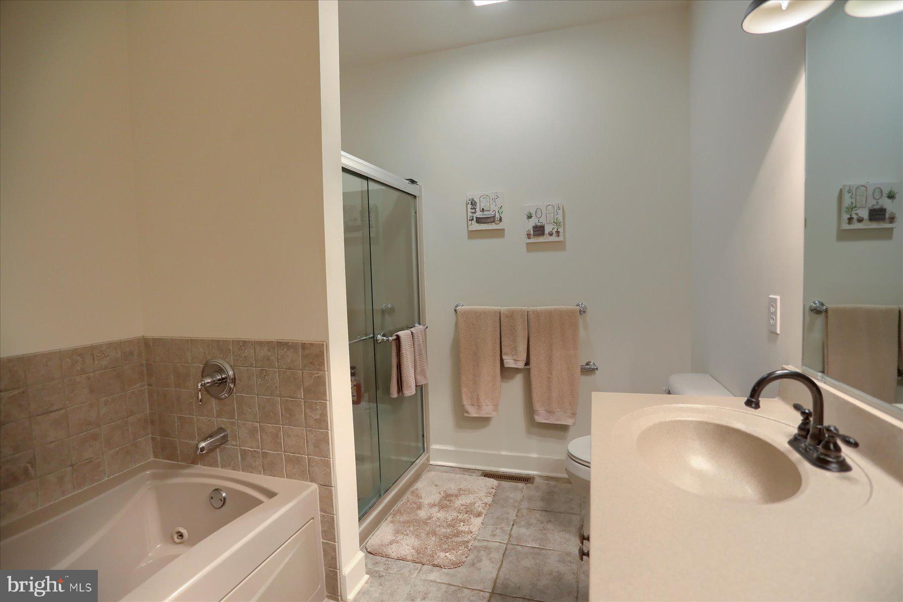 GLENBROOK - Residential