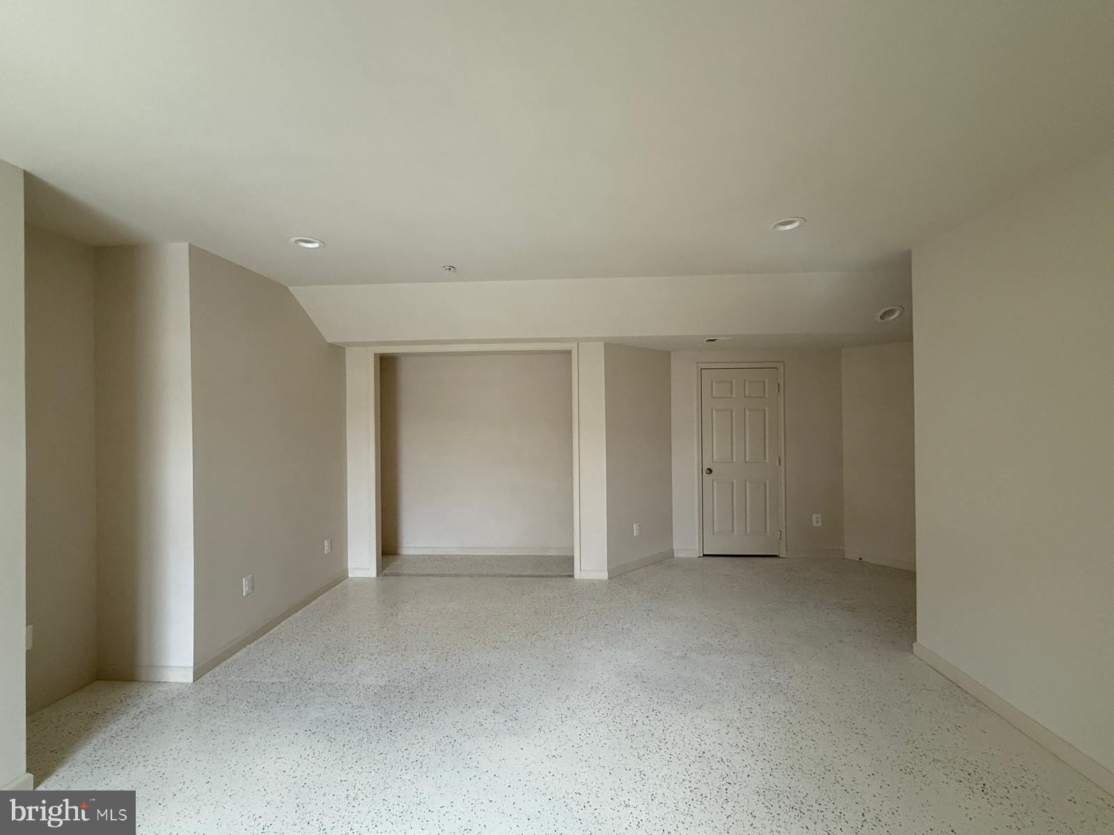 POPLAR RUN - Residential