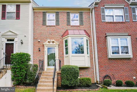 Photo of 6777 Jenny Leigh Court, CENTREVILLE, VA 20121 (MLS # VAFX2334182)