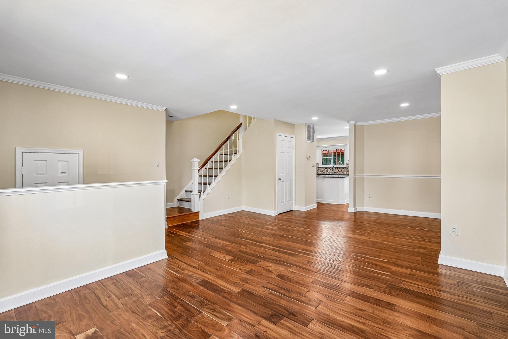 6777 JENNY LEIGH COURT