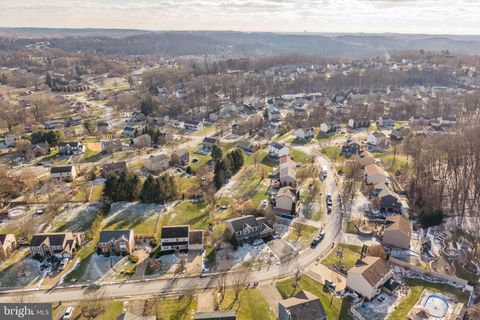 Tiny photo for 1233 Woodhill Drive, GIBSONIA, PA 15044 (MLS # PAAY2000356)