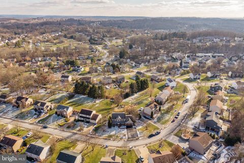 Tiny photo for 1233 Woodhill Drive, GIBSONIA, PA 15044 (MLS # PAAY2000356)