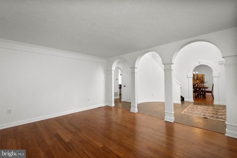 Tiny photo for 1233 Woodhill Drive, GIBSONIA, PA 15044 (MLS # PAAY2000356)