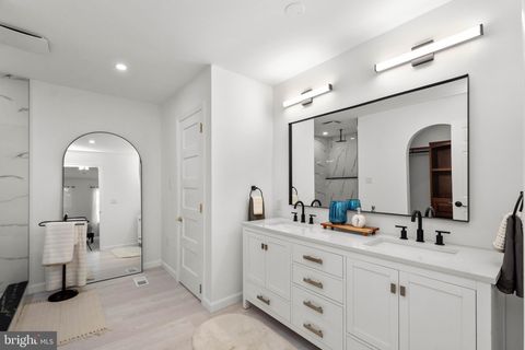 Tiny photo for 1233 Woodhill Drive, GIBSONIA, PA 15044 (MLS # PAAY2000356)