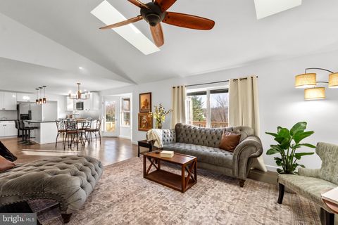 Tiny photo for 1233 Woodhill Drive, GIBSONIA, PA 15044 (MLS # PAAY2000356)