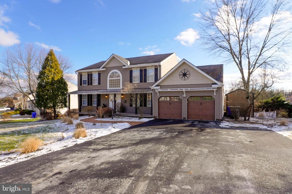 Photo of 1233 Woodhill Drive, GIBSONIA, PA 15044 (MLS # PAAY2000356)