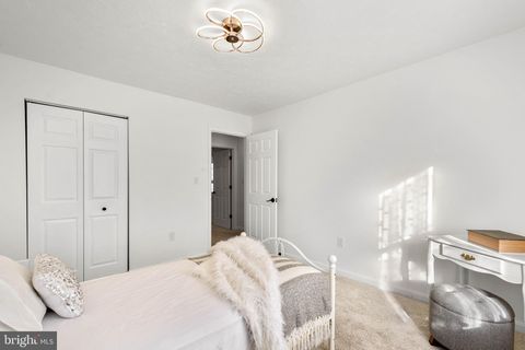 Tiny photo for 1233 Woodhill Drive, GIBSONIA, PA 15044 (MLS # PAAY2000356)