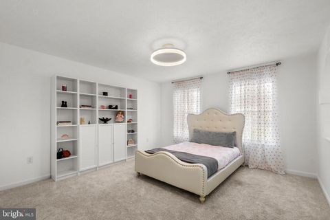 Tiny photo for 1233 Woodhill Drive, GIBSONIA, PA 15044 (MLS # PAAY2000356)