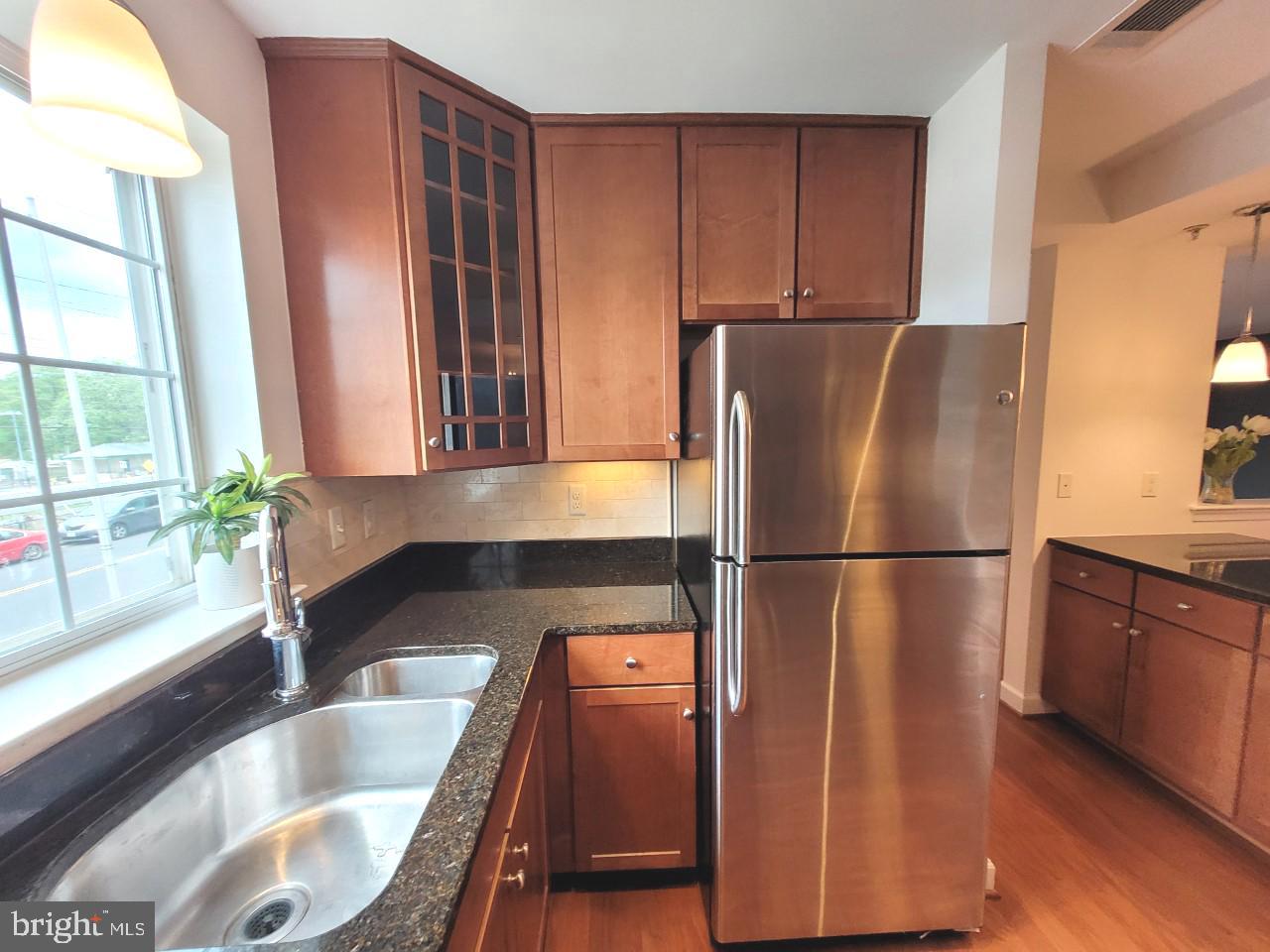 WEST VILLAGE OF SHIRLINGTON - Residential Lease