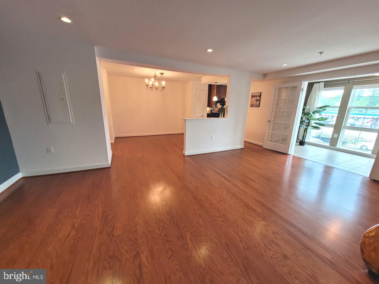 WEST VILLAGE OF SHIRLINGTON - Residential Lease