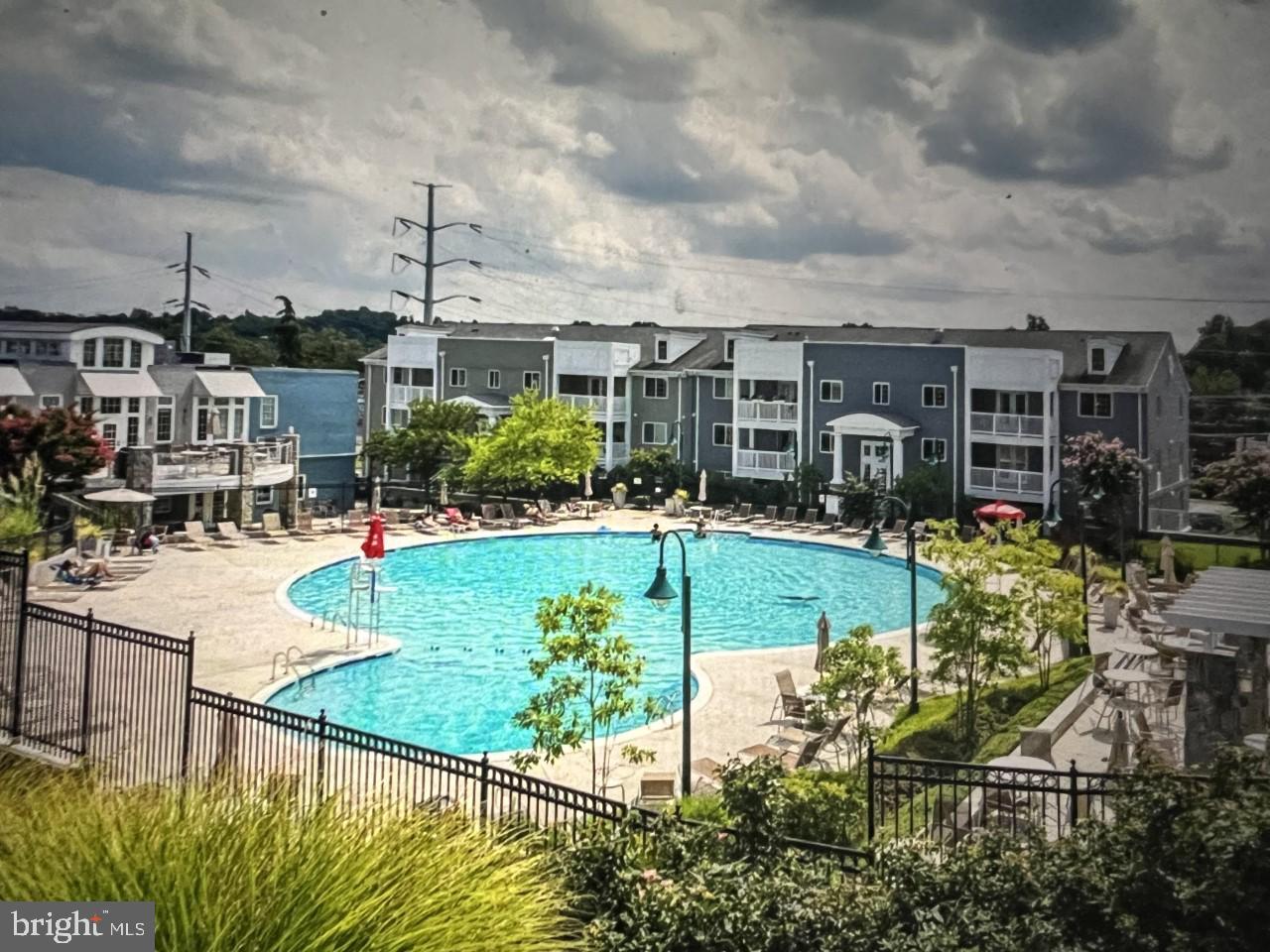 WEST VILLAGE OF SHIRLINGTON - Residential Lease