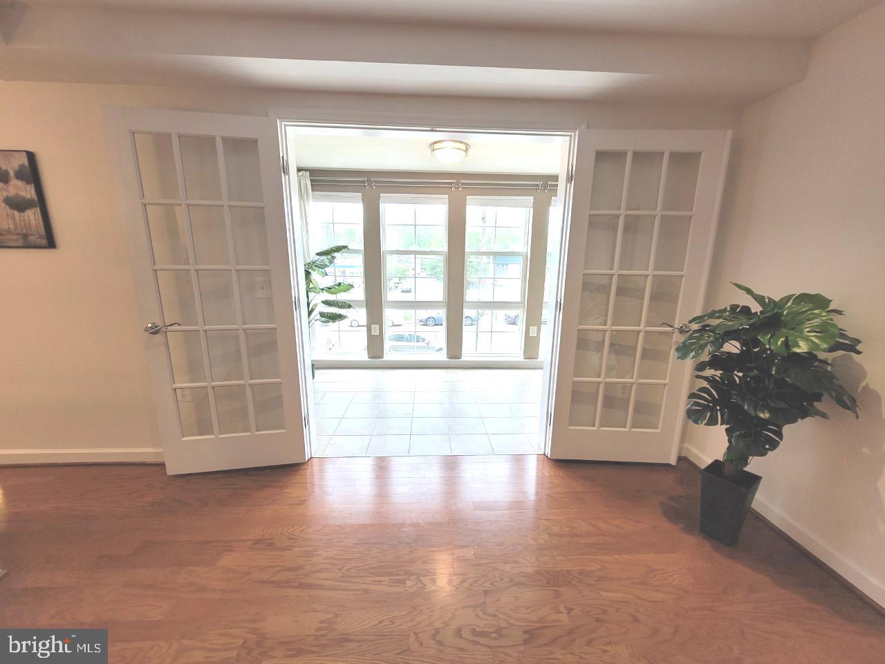 WEST VILLAGE OF SHIRLINGTON - Residential Lease