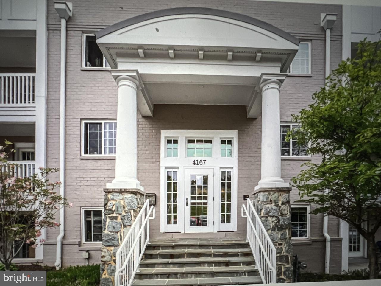 WEST VILLAGE OF SHIRLINGTON - Residential Lease