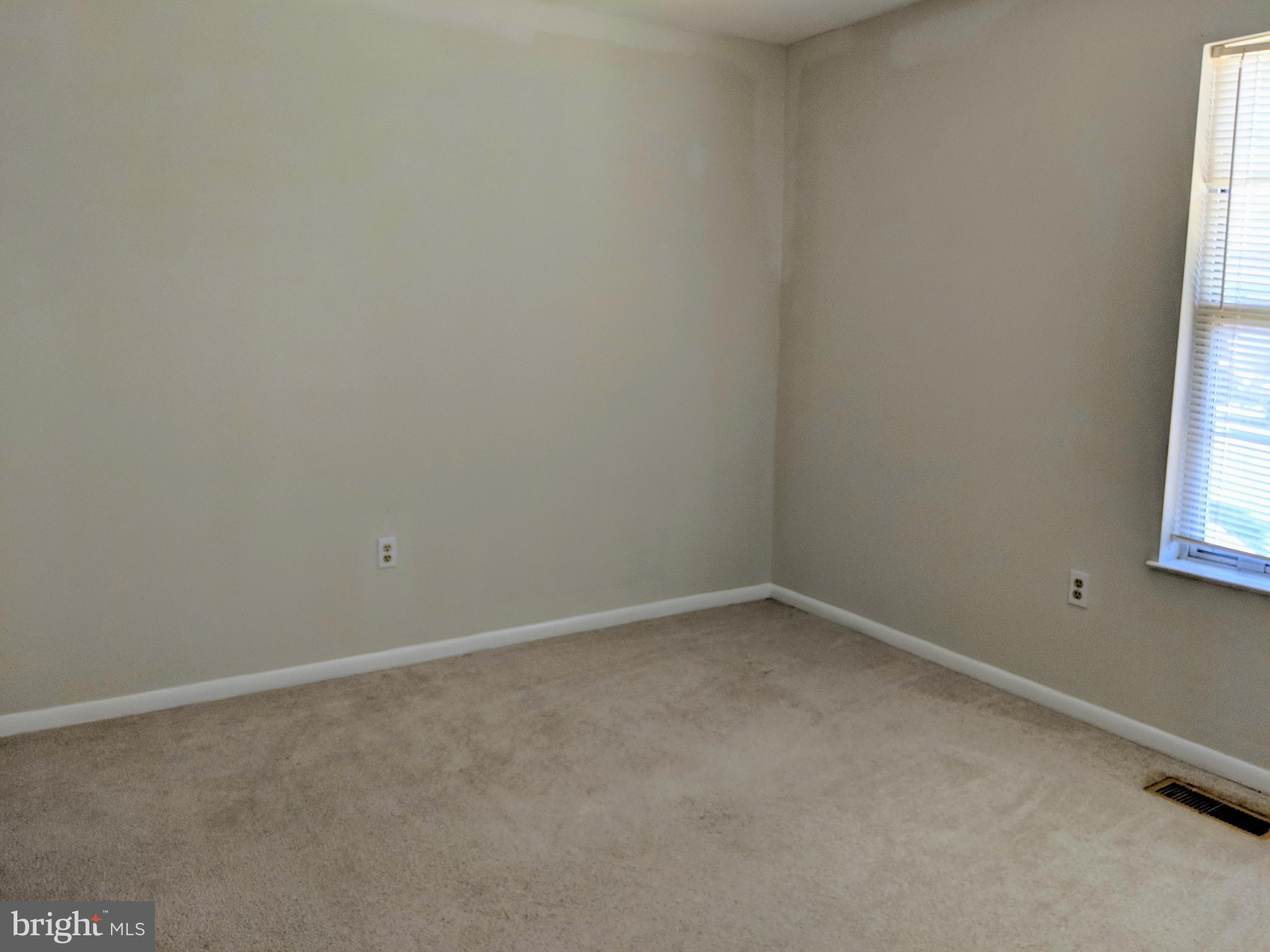 LEXINGTON WOODS - Residential