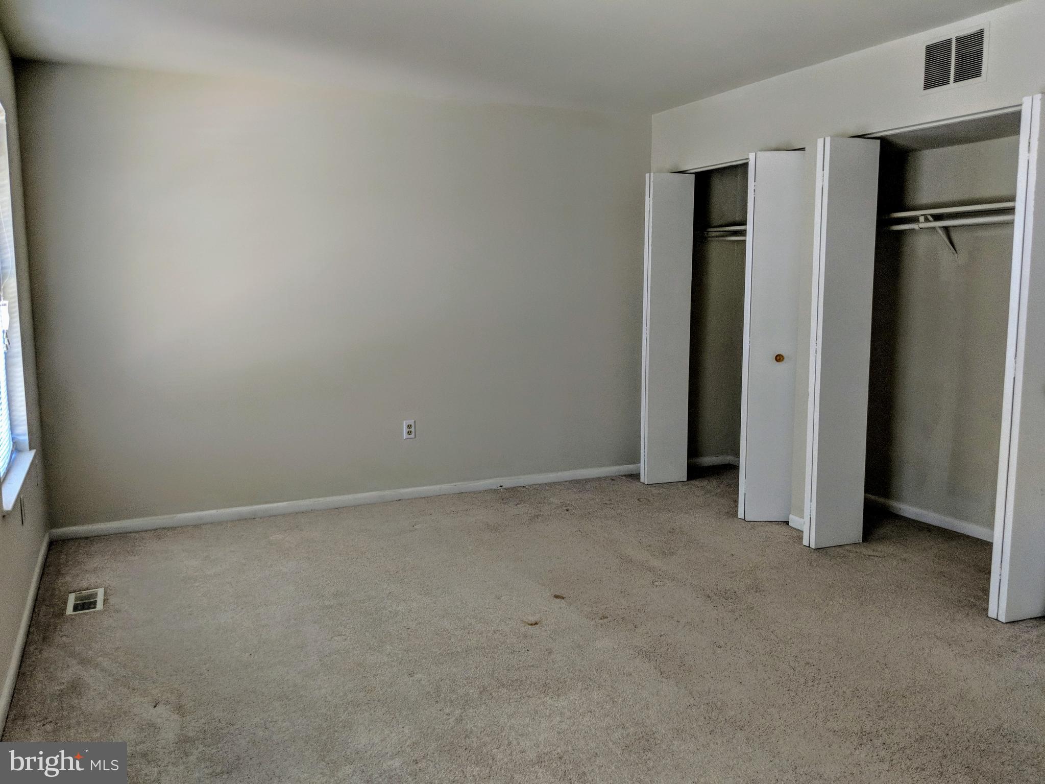 LEXINGTON WOODS - Residential