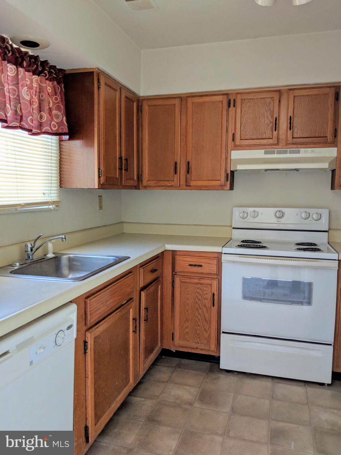 LEXINGTON WOODS - Residential