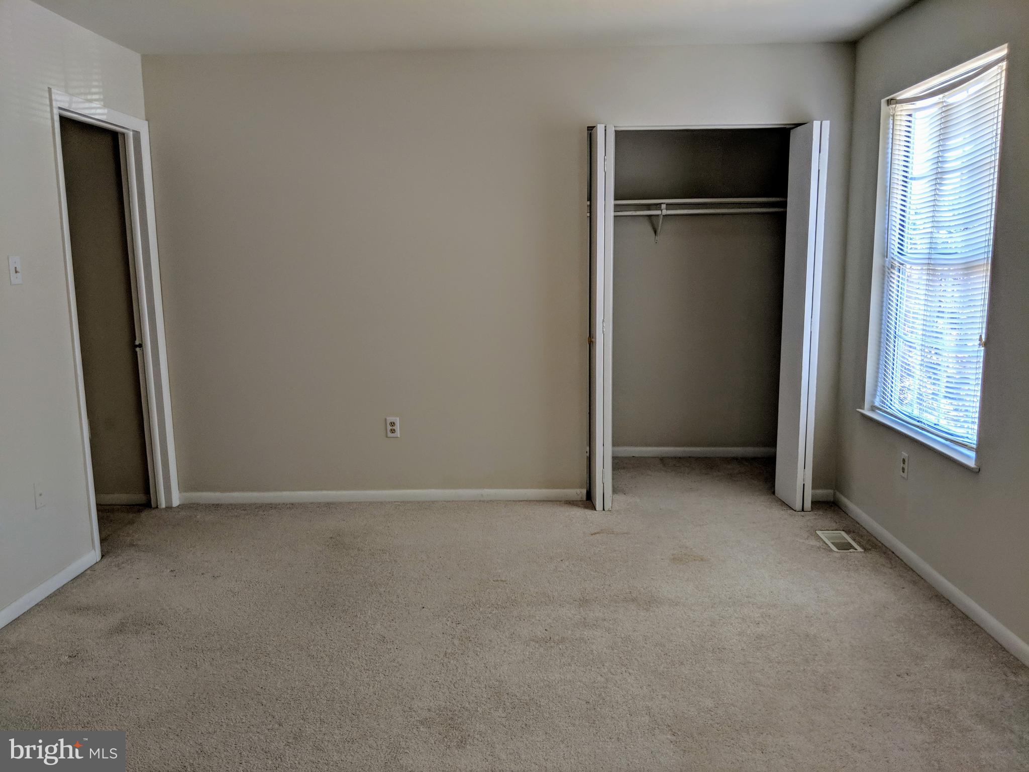 LEXINGTON WOODS - Residential
