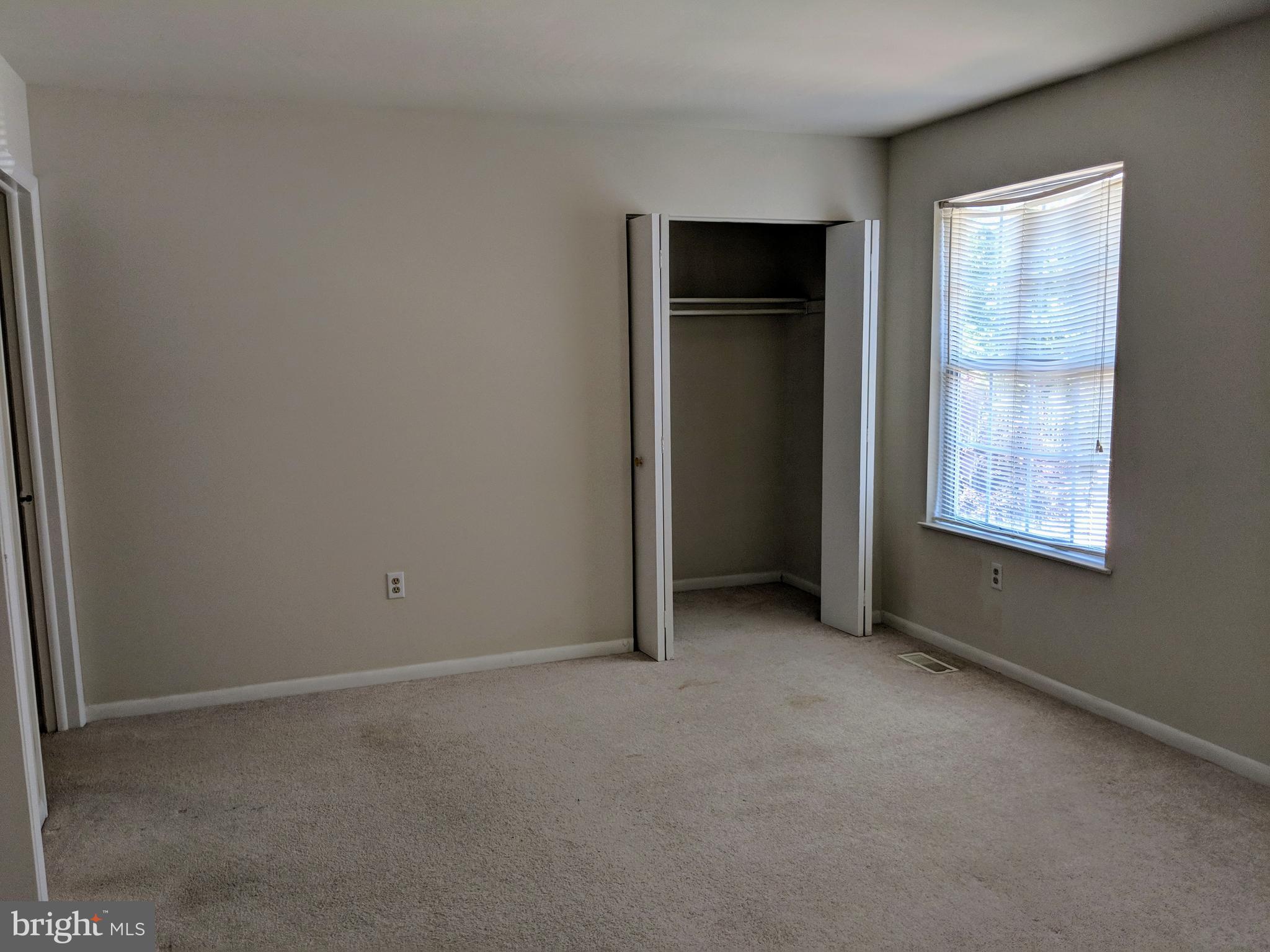 LEXINGTON WOODS - Residential