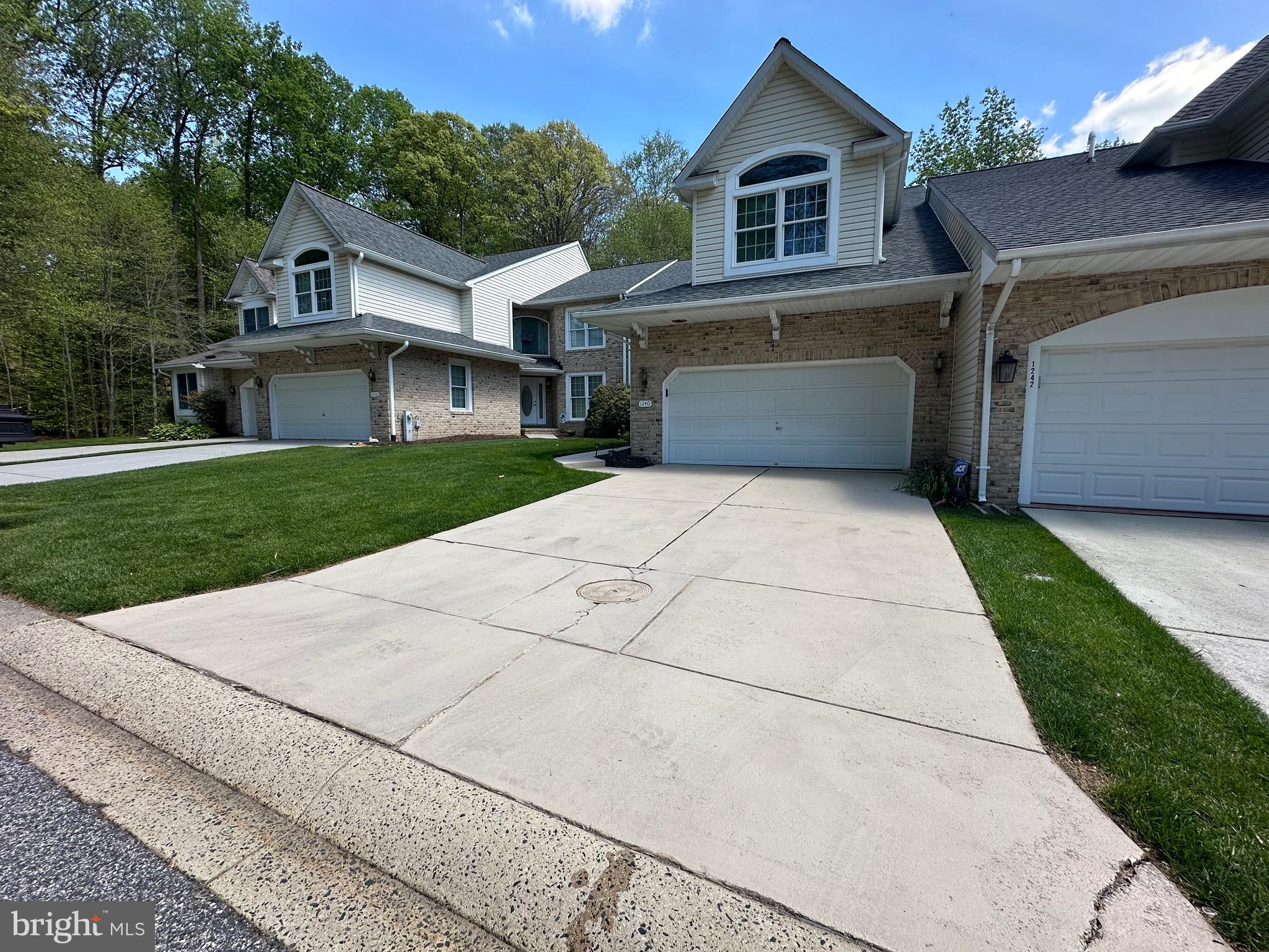 1240 CHATEAU GREEN COURT