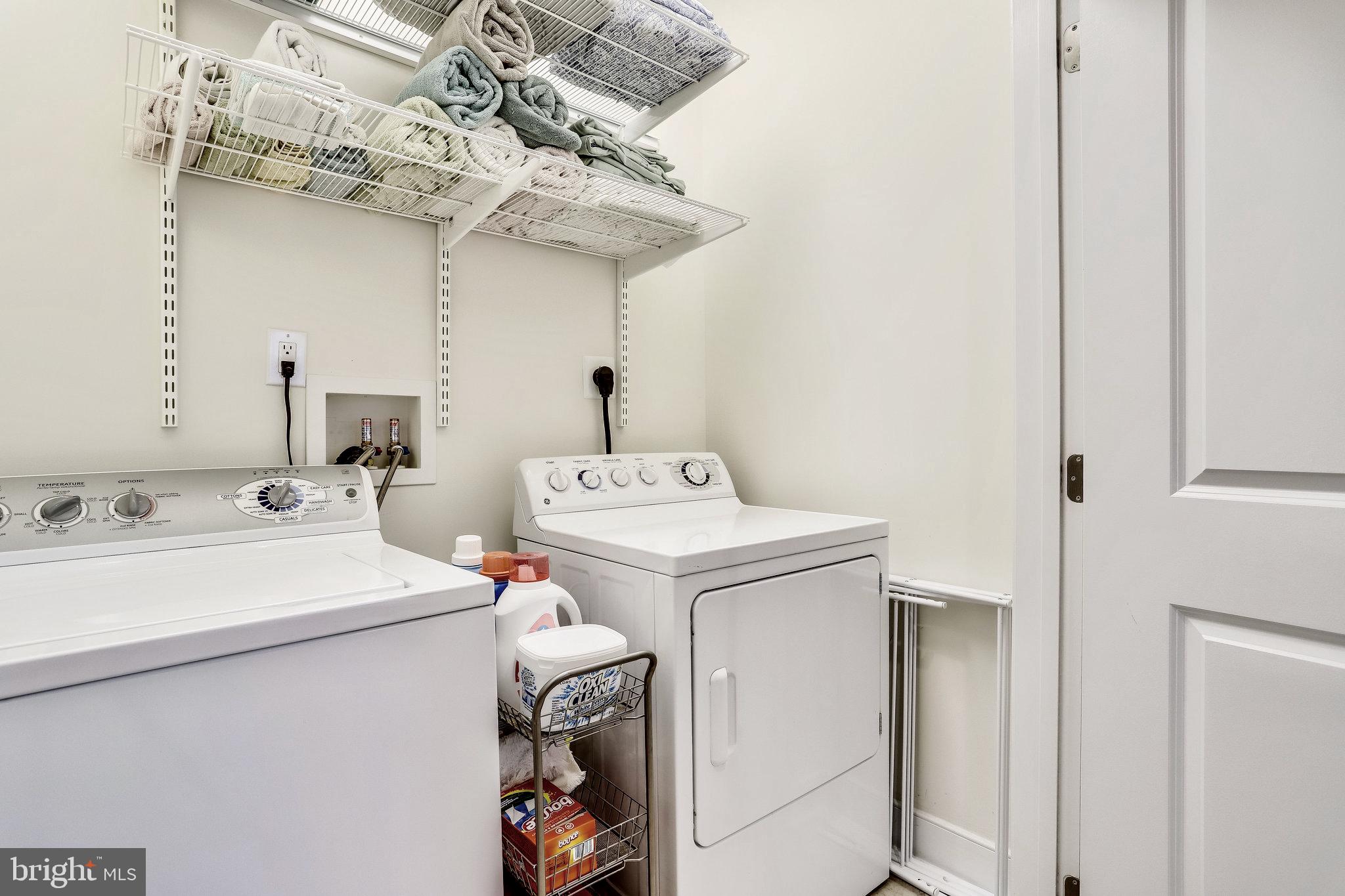 RHODES HILL SQUARE - Residential