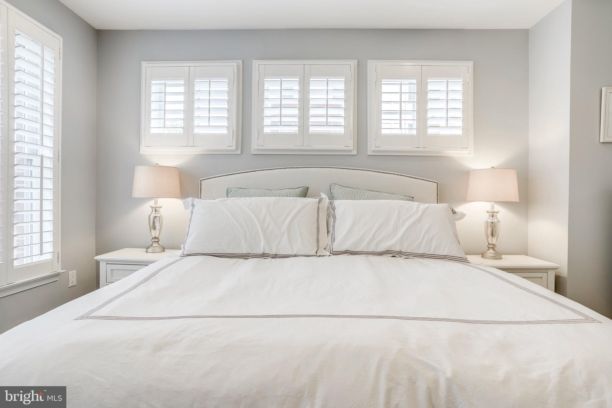 RHODES HILL SQUARE - Residential