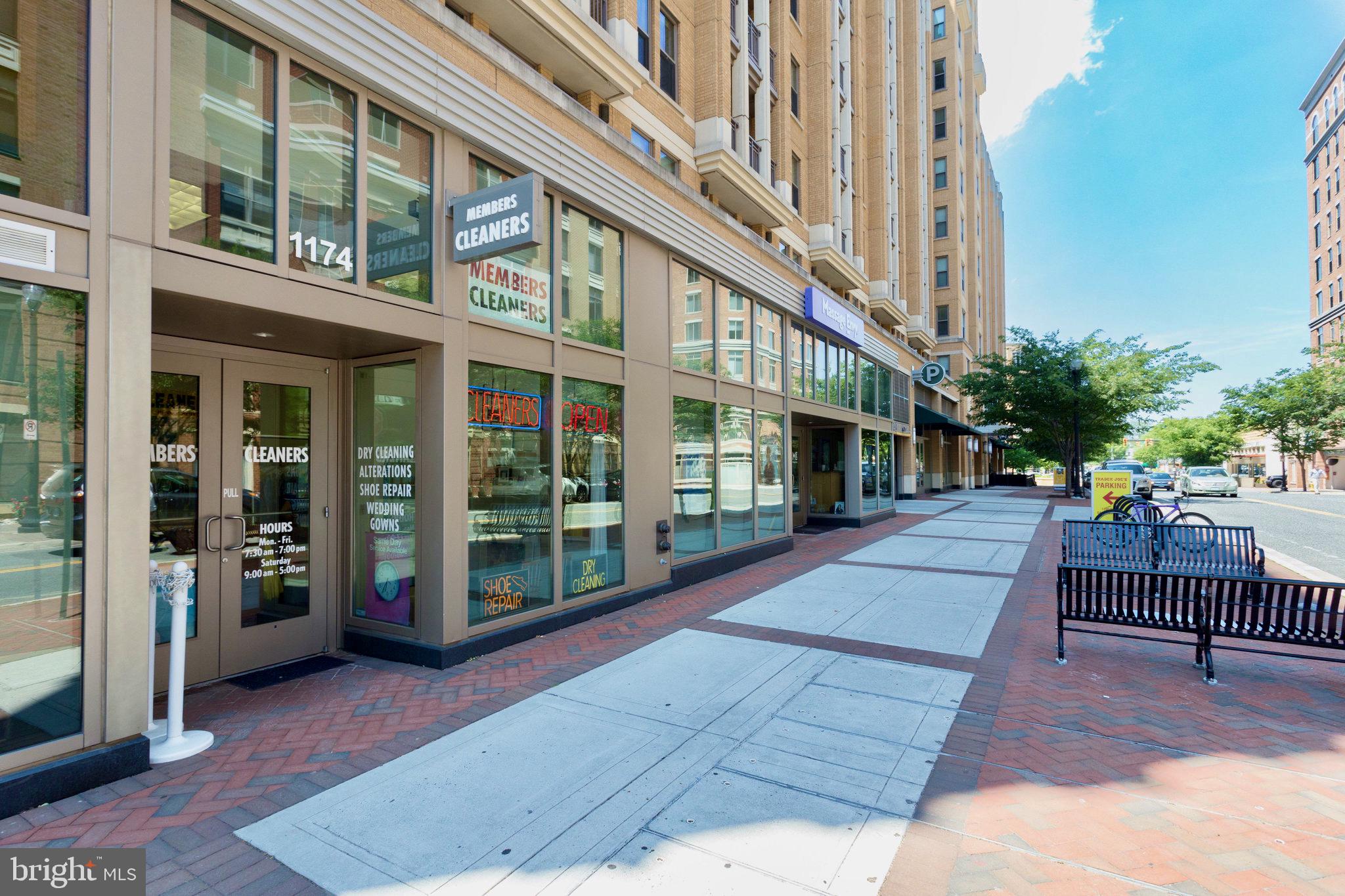 RHODES HILL SQUARE - Residential