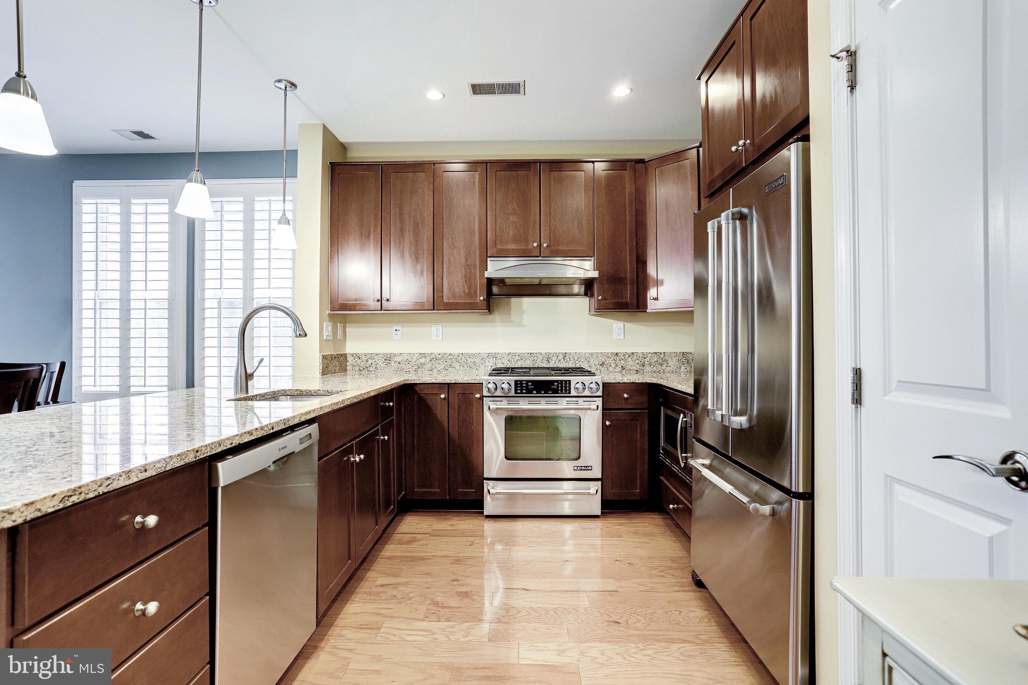 RHODES HILL SQUARE - Residential