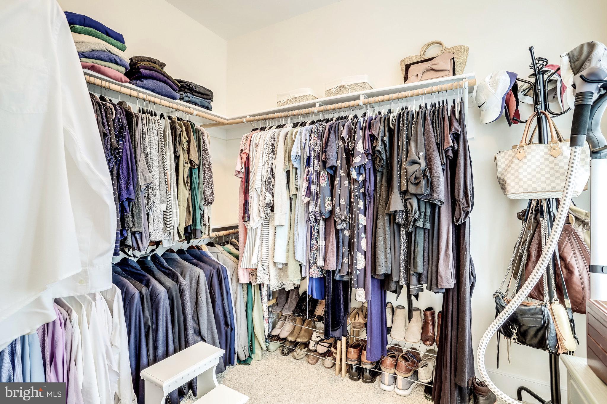 RHODES HILL SQUARE - Residential