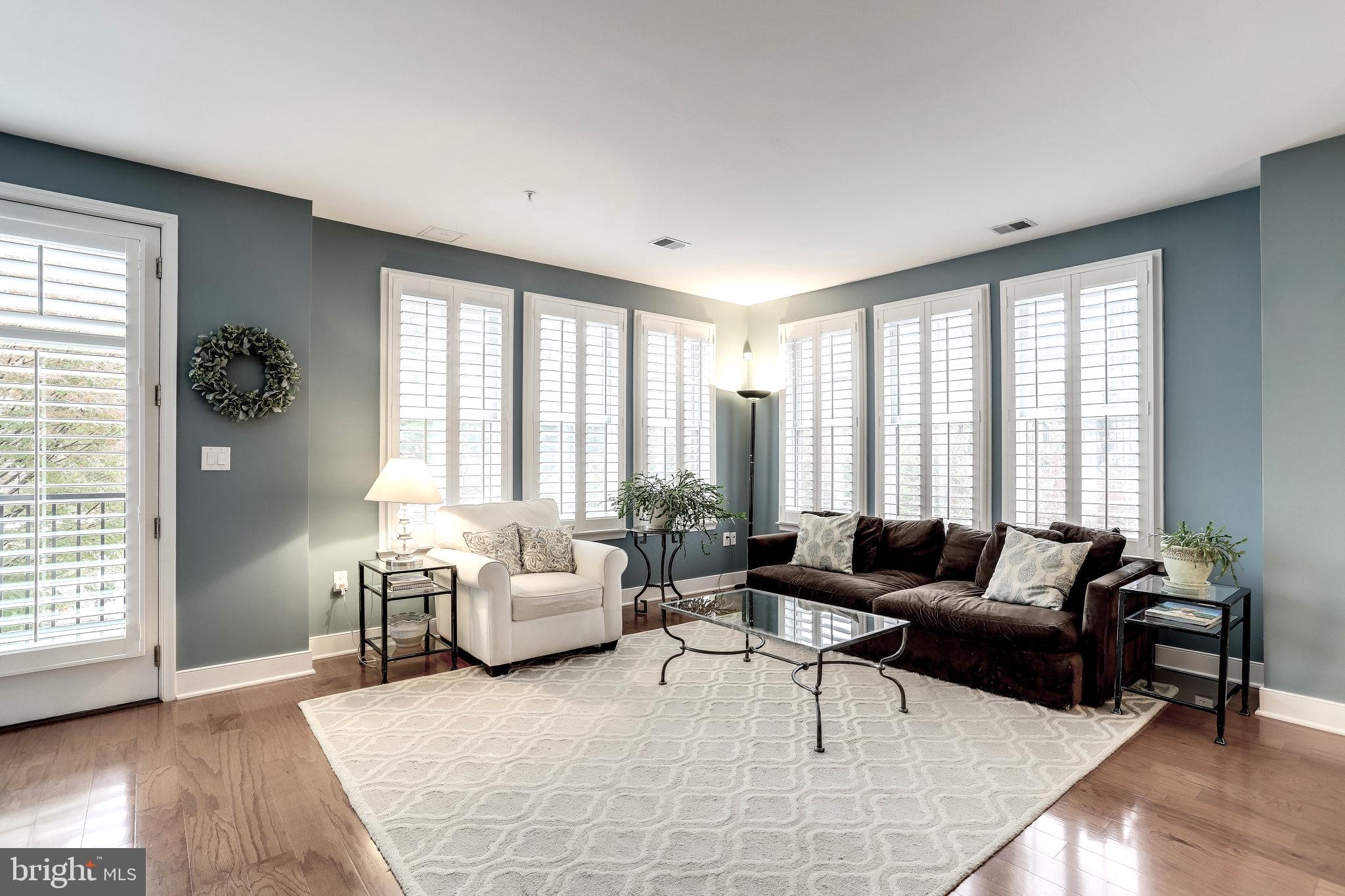 RHODES HILL SQUARE - Residential