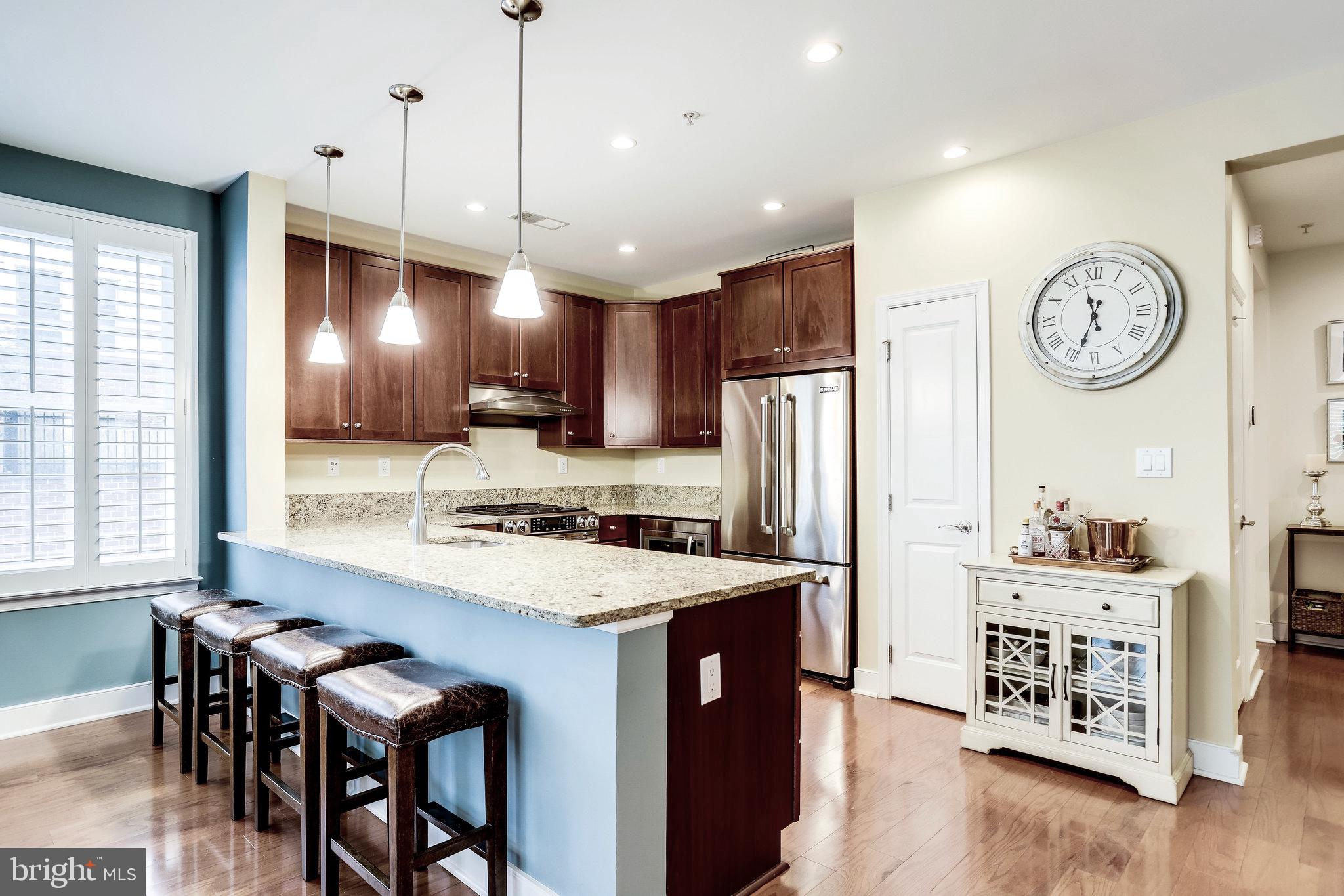 RHODES HILL SQUARE - Residential