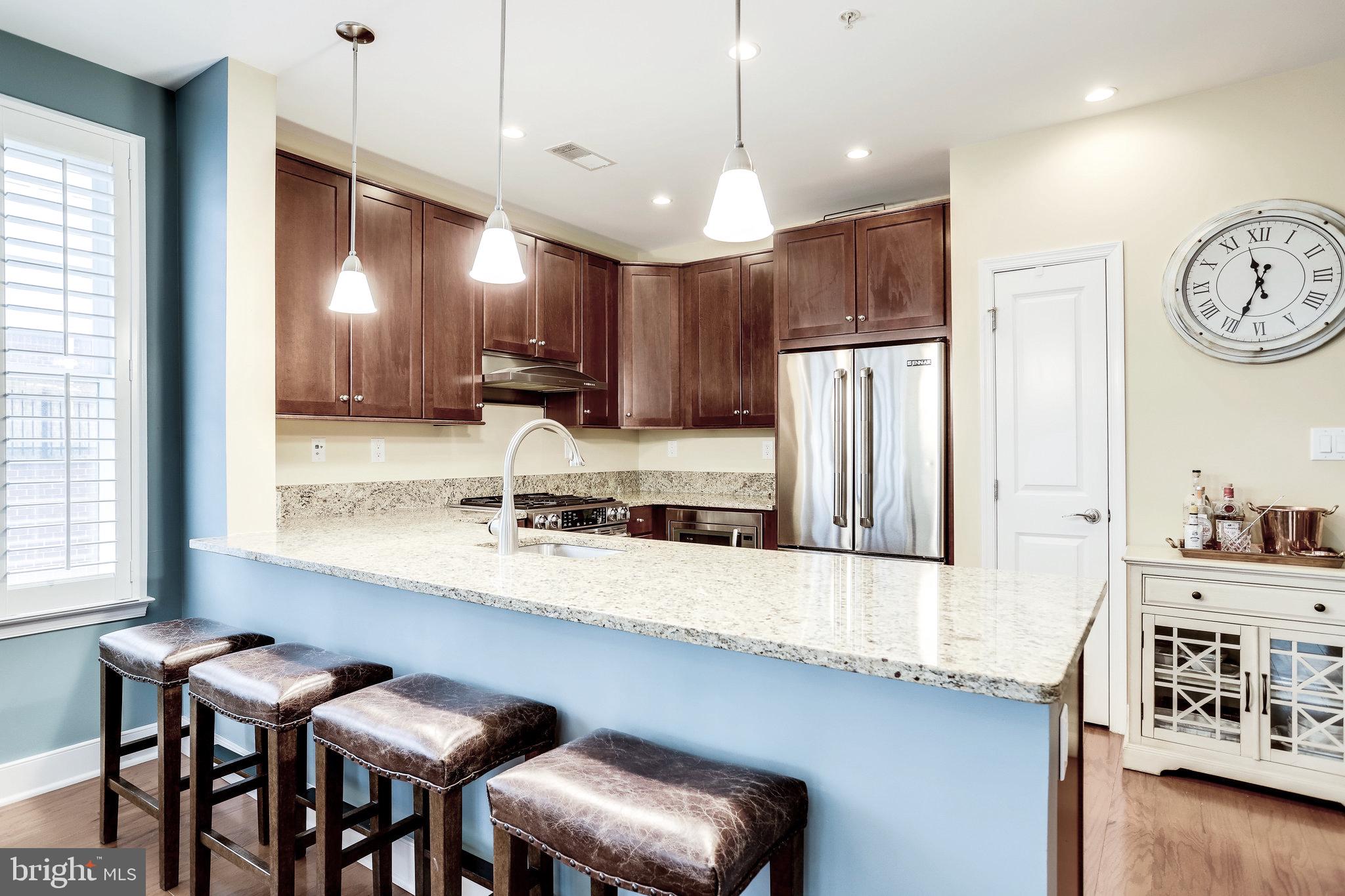 RHODES HILL SQUARE - Residential